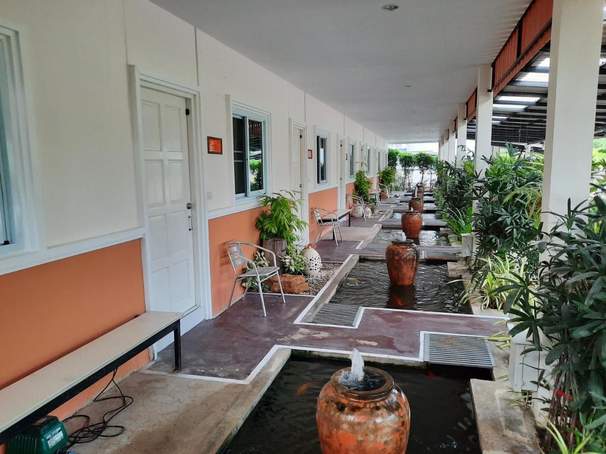 Fancy Carp Resort Cha-Am Exterior foto