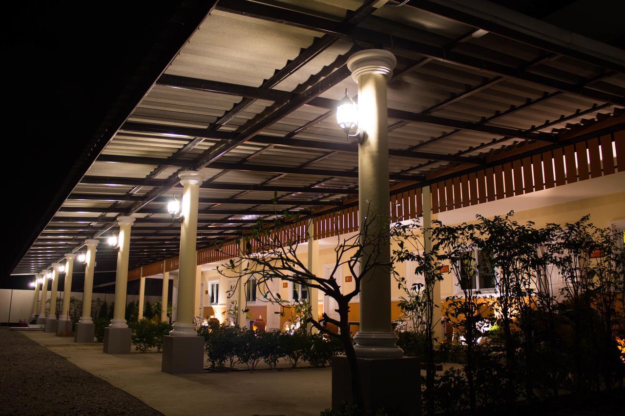Fancy Carp Resort Cha-Am Exterior foto
