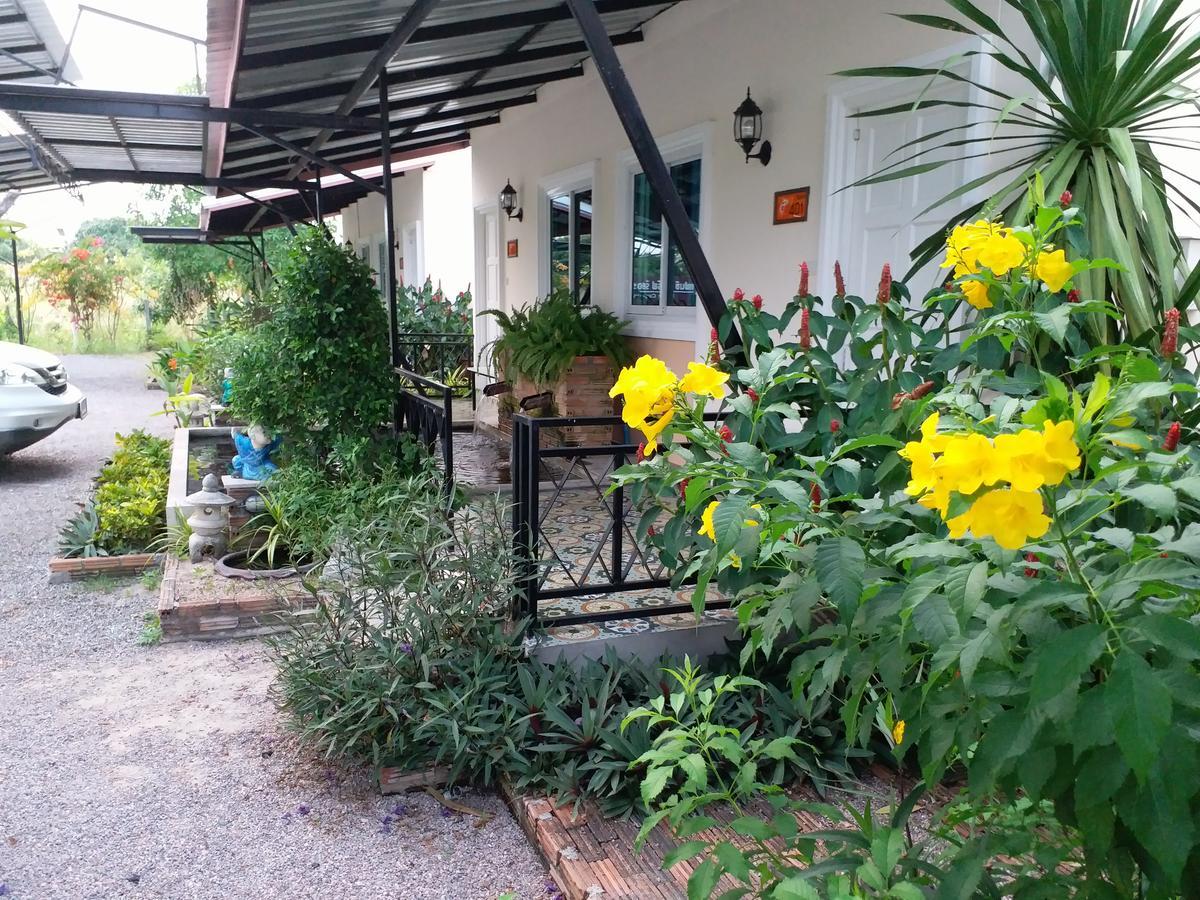 Fancy Carp Resort Cha-Am Exterior foto