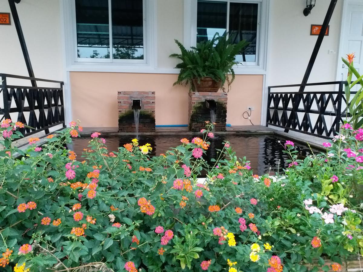 Fancy Carp Resort Cha-Am Exterior foto
